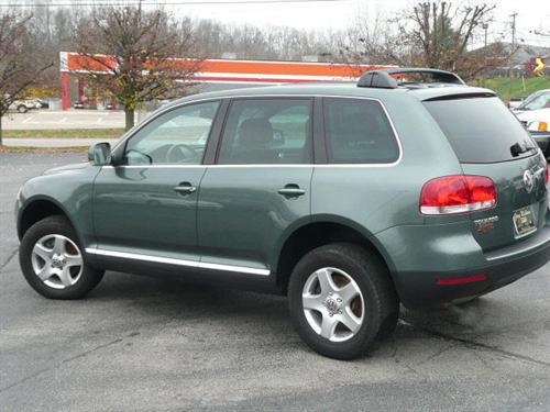 Volkswagen Touareg 2004 photo 2