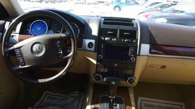 Volkswagen Touareg 2004 photo 3