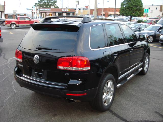 Volkswagen Touareg 2004 photo 3
