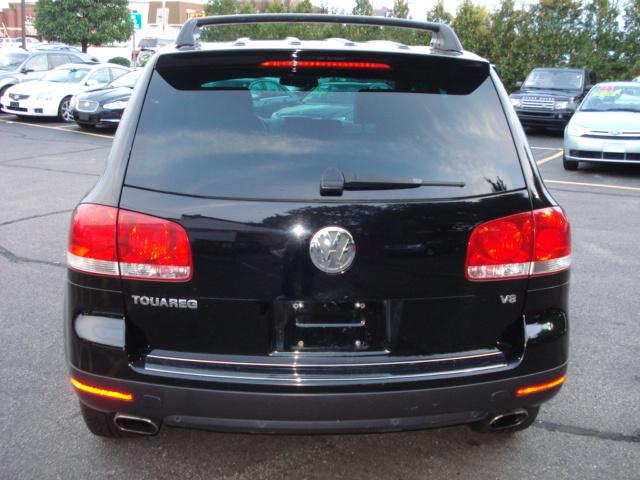 Volkswagen Touareg 2004 photo 4