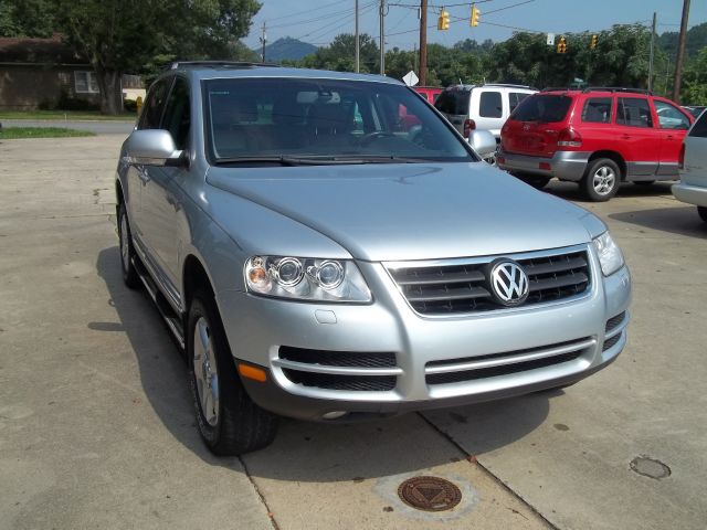 Volkswagen Touareg 2004 photo 2