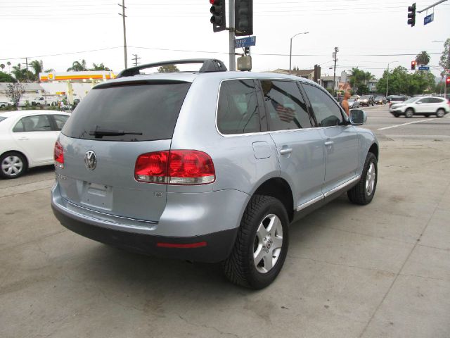 Volkswagen Touareg Red Line SUV