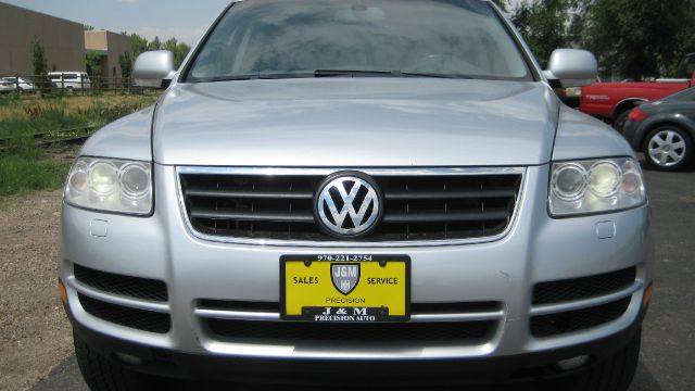 Volkswagen Touareg 2004 photo 0