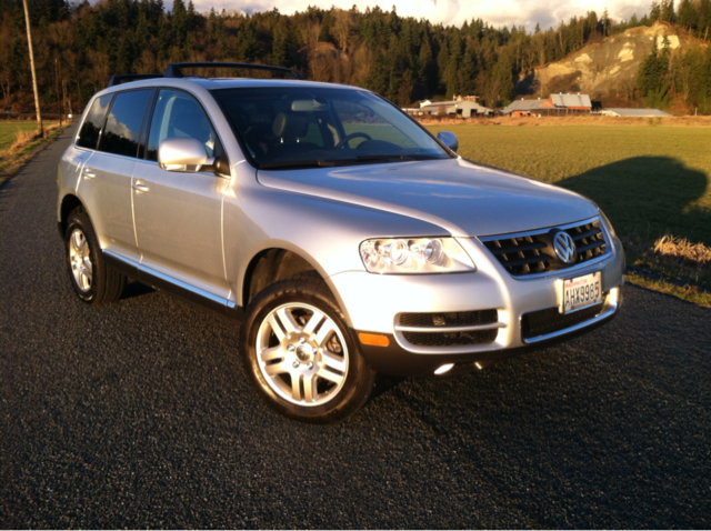 Volkswagen Touareg 2004 photo 1