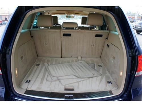 Volkswagen Touareg 2004 photo 3