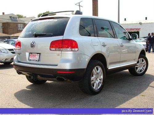Volkswagen Touareg 2004 photo 3
