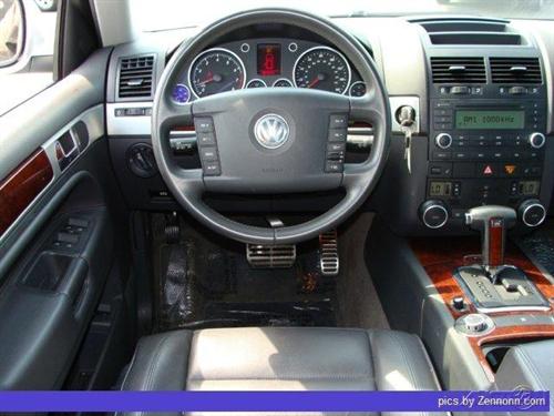 Volkswagen Touareg 2004 photo 4