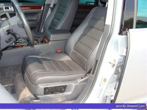 Volkswagen Touareg 2004 photo 5