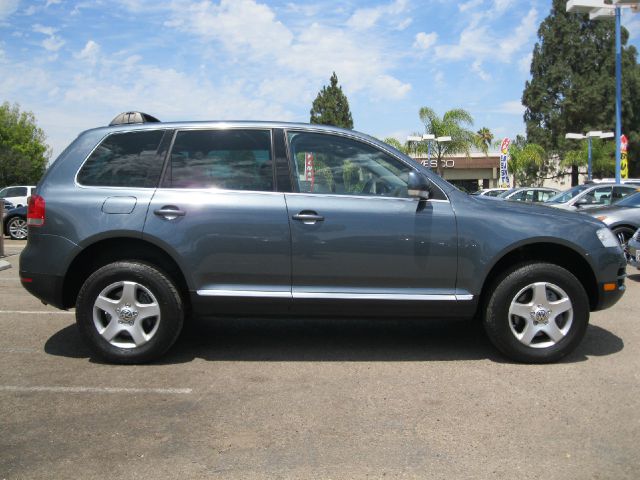 Volkswagen Touareg 2004 photo 3