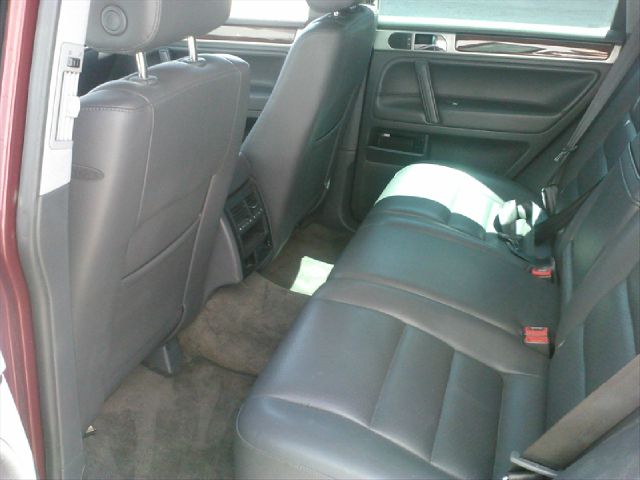 Volkswagen Touareg 2004 photo 2