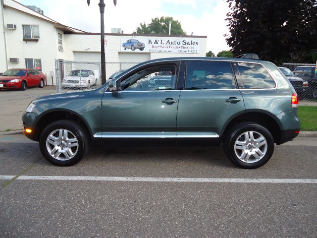 Volkswagen Touareg 2004 photo 2