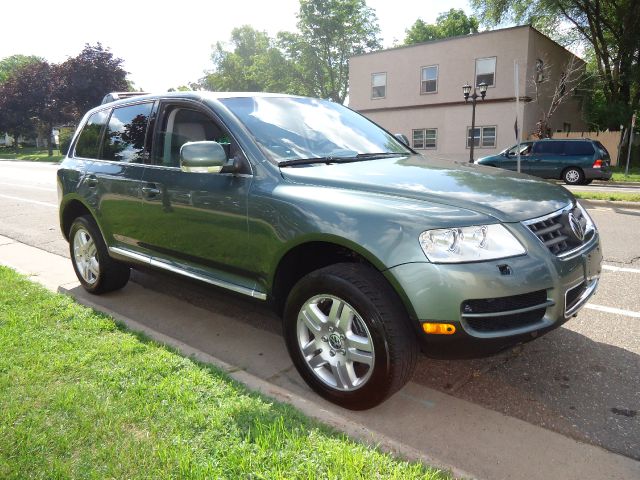 Volkswagen Touareg 2004 photo 3