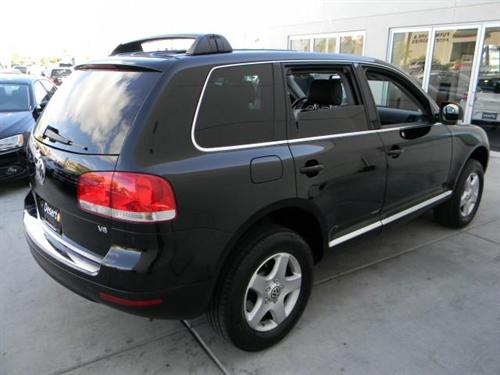 Volkswagen Touareg 2004 photo 1