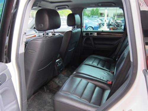 Volkswagen Touareg 2004 photo 1