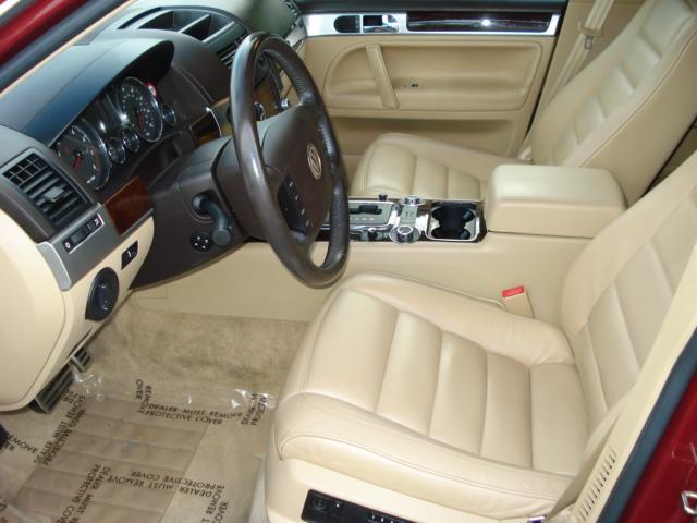 Volkswagen Touareg 2004 photo 2