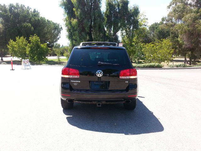 Volkswagen Touareg 2004 photo 2