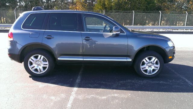 Volkswagen Touareg 2004 photo 2