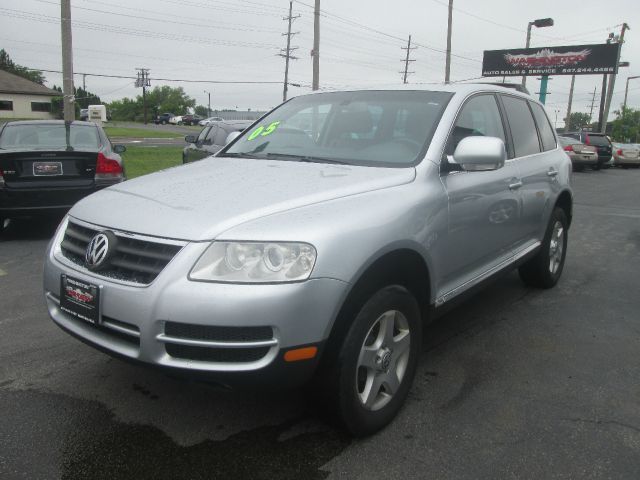 Volkswagen Touareg 2005 photo 2