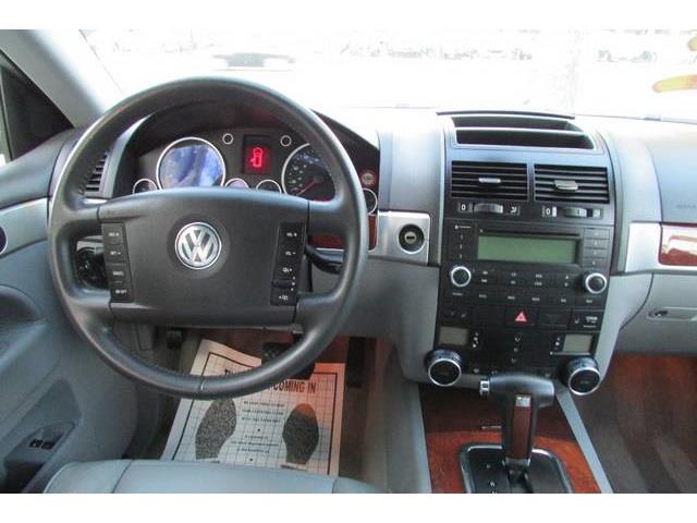 Volkswagen Touareg 2005 photo 23