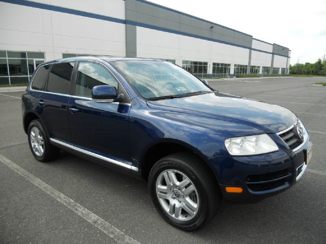 Volkswagen Touareg 2005 photo 1