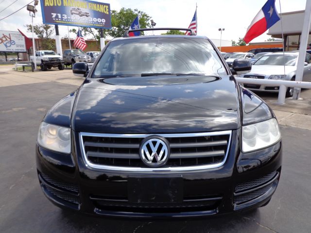 Volkswagen Touareg 2005 photo 1