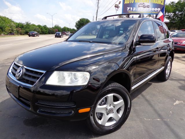 Volkswagen Touareg 2005 photo 2