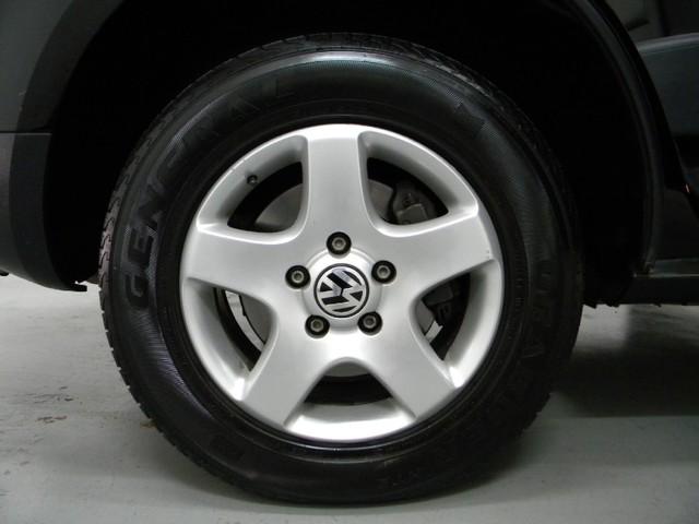 Volkswagen Touareg 2005 photo 1