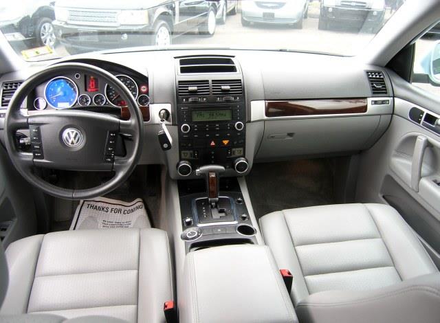 Volkswagen Touareg 2005 photo 2