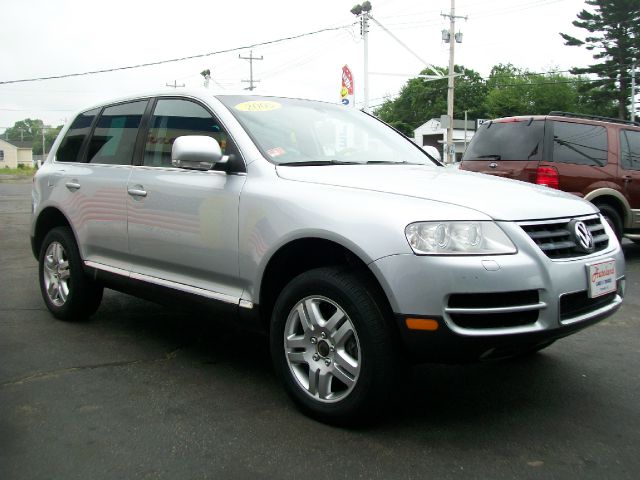 Volkswagen Touareg 2005 photo 1