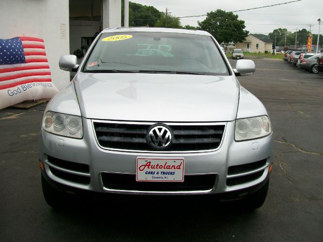 Volkswagen Touareg 2005 photo 2