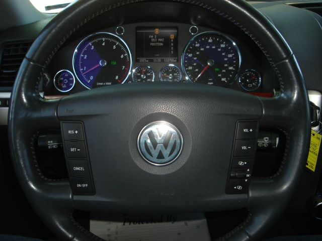 Volkswagen Touareg 2006 photo 13