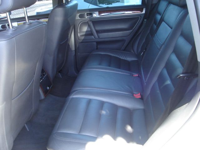 Volkswagen Touareg 2006 photo 17
