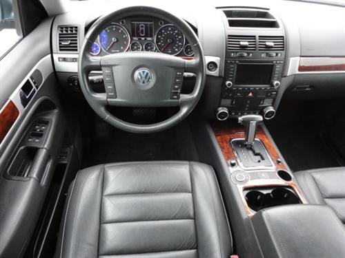 Volkswagen Touareg 2007 photo 1