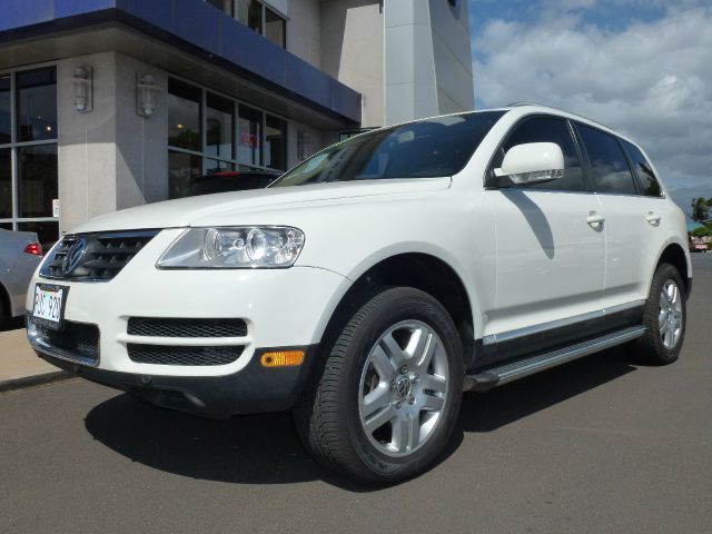 Volkswagen Touareg SE-R SUV