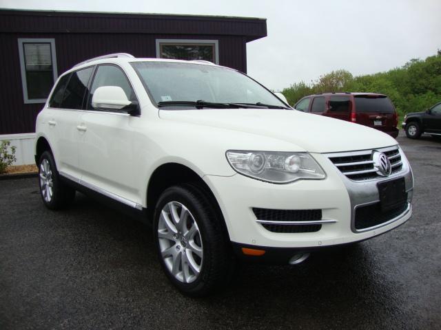 Volkswagen Touareg 2008 photo 1