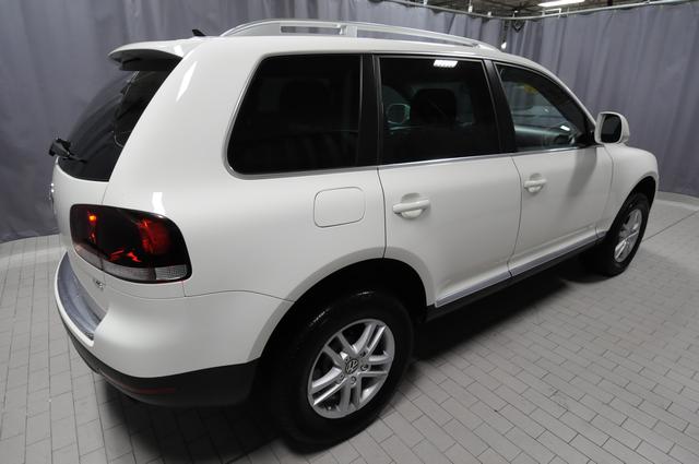Volkswagen Touareg 2010 photo 4