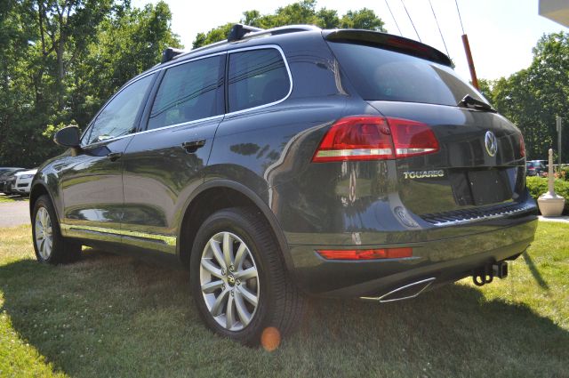 Volkswagen Touareg 2011 photo 4
