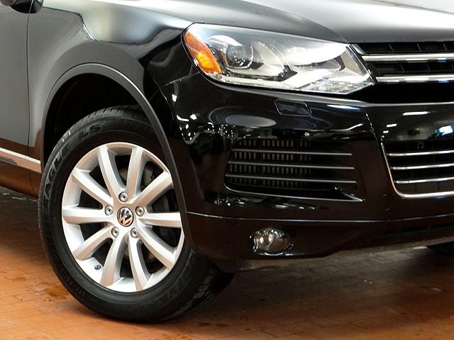 Volkswagen Touareg 2011 photo 2