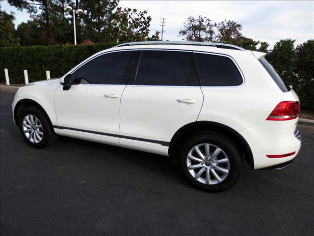 Volkswagen Touareg 2011 photo 3