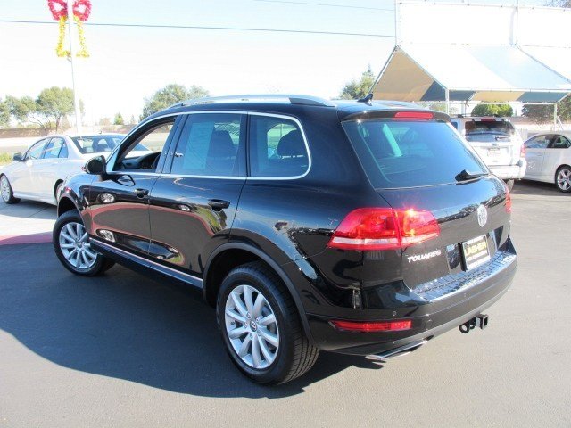 Volkswagen Touareg 2011 photo 3