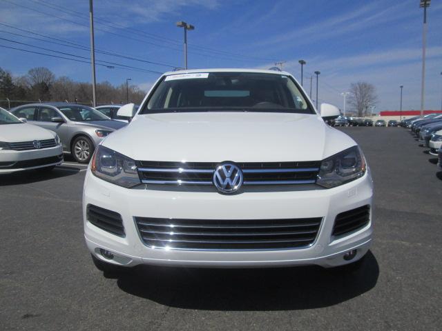 Volkswagen Touareg 2012 photo 5