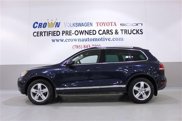 Volkswagen Touareg 2012 photo 1