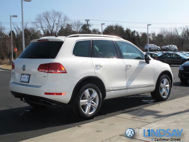 Volkswagen Touareg LT Leather Unspecified