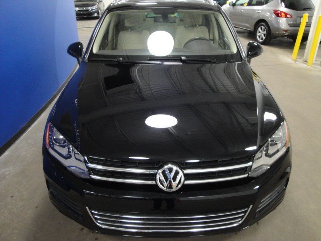 Volkswagen Touareg 2012 photo 5
