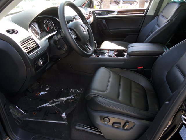 Volkswagen Touareg LT 4WD Unspecified