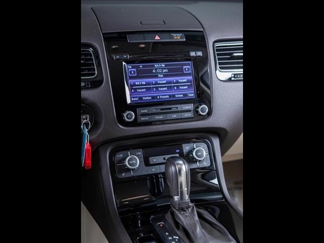 Volkswagen Touareg 2012 photo 4