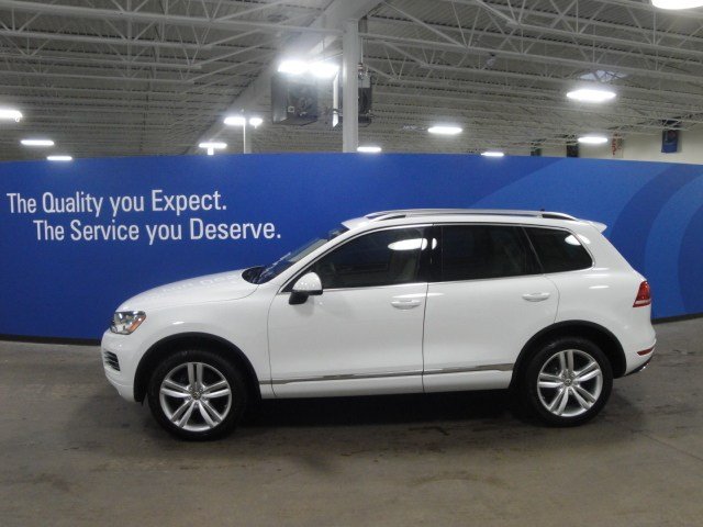 Volkswagen Touareg 2012 photo 3
