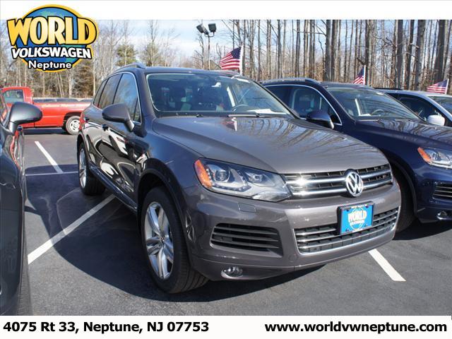 Volkswagen Touareg LT 4WD Unspecified