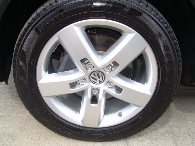 Volkswagen Touareg 2012 photo 21