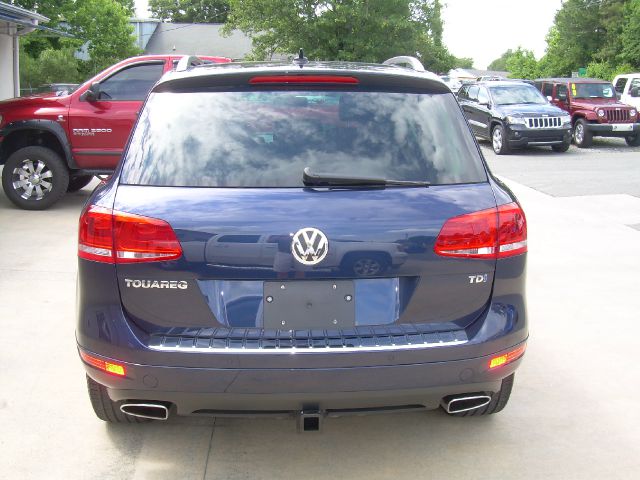 Volkswagen Touareg 2012 photo 22